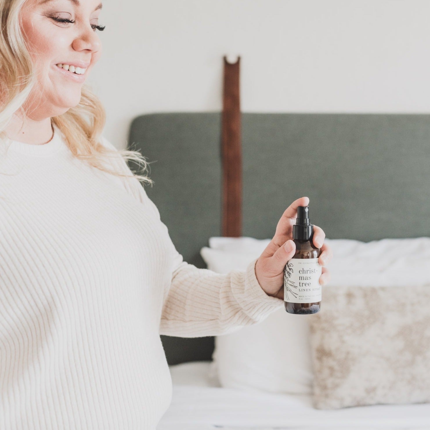Christmas Tree Linen Spray