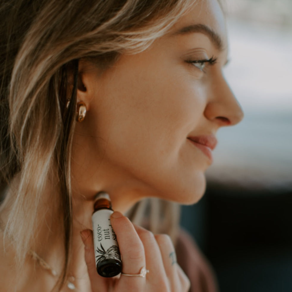 Coconut sandalwood perfume 2025